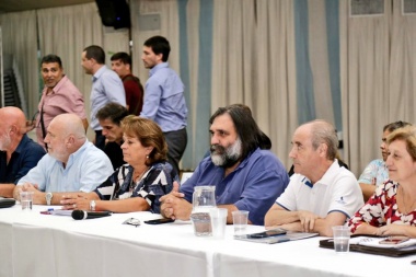 Semana clave de paritarias: reuniones con estatales, docentes y judiciales