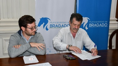 Barenghi firmó el nuevo acuerdo salarial con municipales: 40% de incremento
