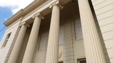 El municipio de Trenque Lauquen depositó sueldos con el aumento de enero