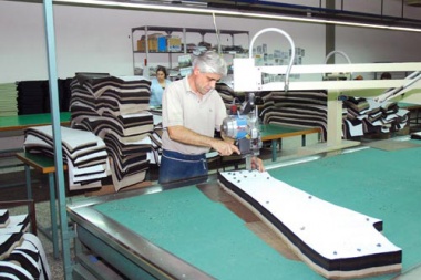 Despiden a ocho empleados de fábrica textil