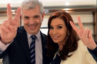 Quedaba solo él: el último dominguista que faltaba también llamó a votar a Cristina