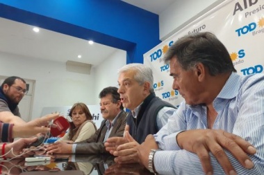 Domínguez pasó por Bragado para apoyar las candidaturas del Frente de Todos