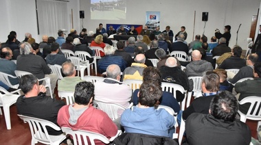Reunión con productores rurales del partido de Chivilcoy en la Asociación Rural