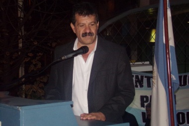 Precandidato peronista pronistica triunfo opositor sobre Gatica