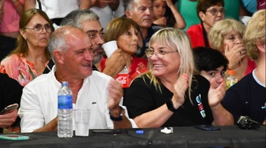 Con "palito" incluido, Quarleri sacó pecho del "éxito" del Carnaval de Bragado