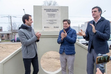 Petrecca sacó a la cancha a la "vedette" de su gestión: se inauguró el desagûe pluvial de zona norte