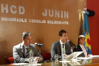 Junín: Petrecca eligió la "pesada herencia" para enumerar los logros de sus tres años