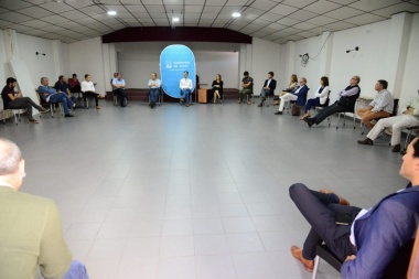 Nueva reunión entre autoridades municipales y de salud pública y privada