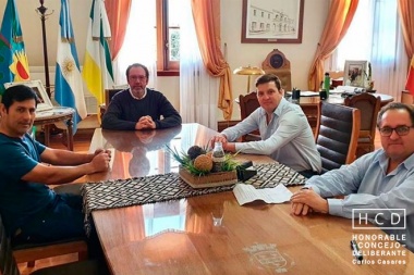 Torchio recibió a la comisión de apoyo del Concejo de Carlos Casares