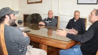 Luego del reclamo, Stadnik recibió a productores rurales por los caminos