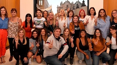 Mujeres de la cuarta viajaron al encuentro de Máximo por la rama femenina del PJ bonaerense