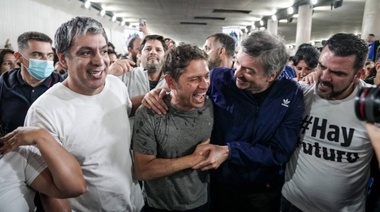 Kirchner marchó con Kicillof e intendentes y hubo críticas a Fernández