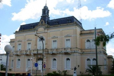 Desde el municipio avisan que el 15 por ciento de aumento "es lo que se puede pagar"