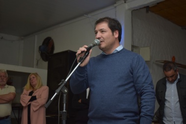 “En Octubre nos apoyará fuerte el electorado que no le convence ni el pasado ni el presente”, afirmó Ruiz