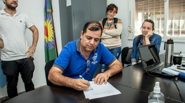 Municipales y Ejecutivo cerraron incremento salarial del 25% para marzo