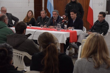 Reunión seccional: Abad visitó la cuarta y bajó línea a los intendentes radicales