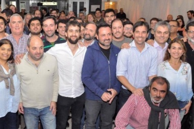 Radicales de la cuarta se juntaron en Chivilcoy para marcar la cancha a los "rebeldes" de Cambiemos