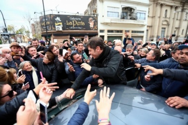 Presencia territorial: Kicillof retoma recorridas en el interior