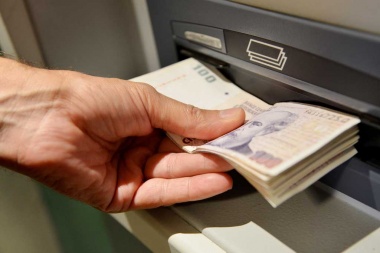 Intendentes adelantan el pago del medio aguinaldo por la situación económica