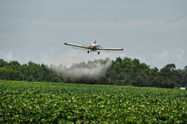 Provincia unifica criterios con municipios para regularizar el uso de agroquímicos