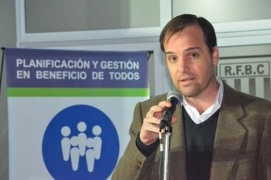 Javier Reynoso desafió a los que donan el sueldo: “Hay que hacer honor a lo que cobramos”