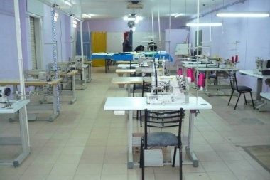 Cerró cooperativa textil y Golía castigó a Aiola