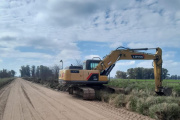 Continúan los trabajos en caminos y canales del distrito de Nueve de Julio