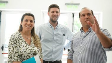 Intendente radical defendió lo público en una recorrida por obras del nuevo centro de salud mental