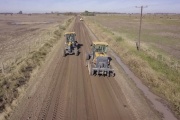 Desarrollo Agrario informó mejoras en 3.700 Km de caminos rurales en PBA