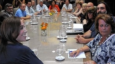 Conflicto salarial: la Gobernadora Vidal convocó para el jueves a los gremios docentes