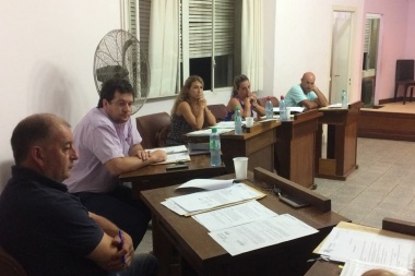 UC pidió la emergencia comercial en el Concejo, pero no expuso el alcance de la medida
