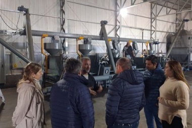 Funcionarios de producción de 6 municipios se reunieron en Ameghino
