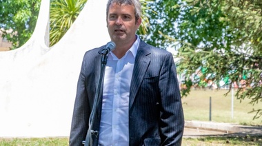Frederking insistió al gobierno en la necesidad de un plan productivo