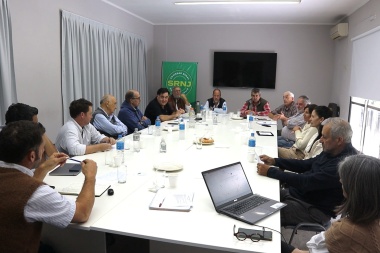 Productores de 9 de Julio recibieron a directivos de Carbap