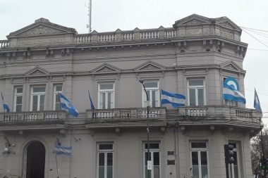 Presupuesto 2024: bajar gastos y mantener servicios