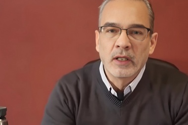 Dirigente libertario trató de "tibio" a Petrecca y le pidió "que se defina"