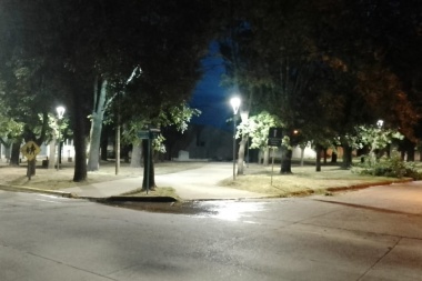 Iluminación led en la Plaza de la Memoria de Alberti