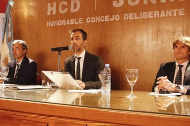 Petrecca al Concejo: crisis, obras nacionales, la provincia y objetivos