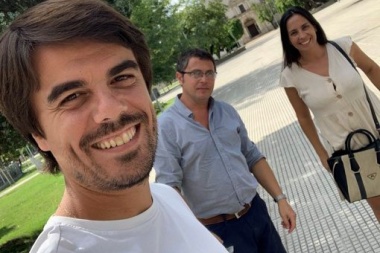 De gira por la cuarta, concejal PRO ironizó sobre el posteo fallido de Tolosa Paz