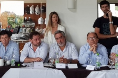 Intendentes radicales buscan recuperar deuda de IOMA y actualizar el FIM