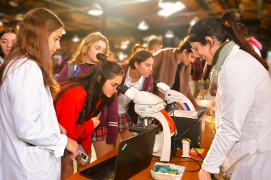 Más de 2000 estudiantes de la región visitaron TecUNNOBA