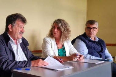 El municipio firmó convenios con UMET para ampliar la oferta educativa