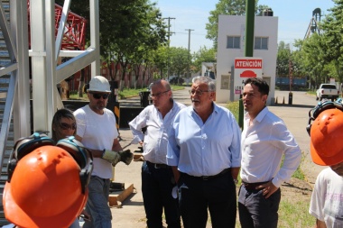 Comenzó la obra de instalación del pórtico de entrada del Parque Industrial Bragado