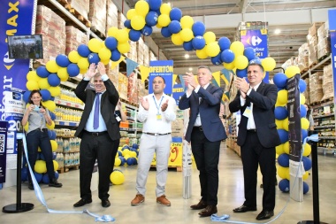 Britos encabezó la inauguración del Carrefour Maxi en Chivilcoy