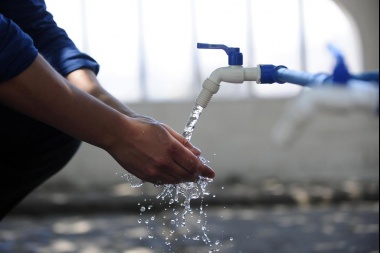 Absa comienza a cobrar un 25% menos en la factura de agua por el mal servicio que presta en Pehuajó