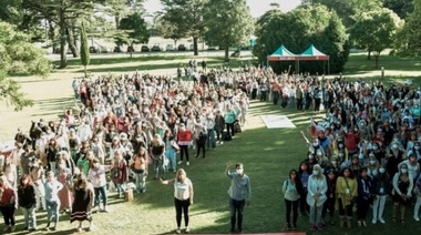 "Somos las mujeres las que vamos a darle el triunfo a Abad", dijo Revilla en Mar del Plata