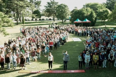 "Somos las mujeres las que vamos a darle el triunfo a Abad", dijo Revilla en Mar del Plata
