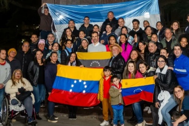 Intendente PRO recibió a venezolanos residentes en su distrito