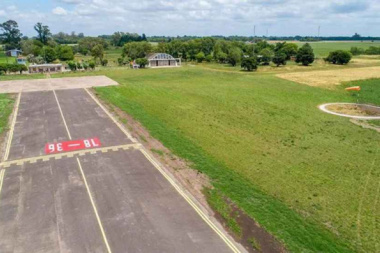 Junín moderniza su aeródromo con un nuevo sistema de balizamiento