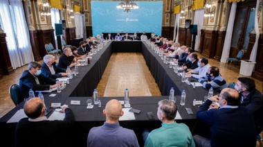 Kicillof con intendentes del interior: analizaron demandas y pasos a seguir